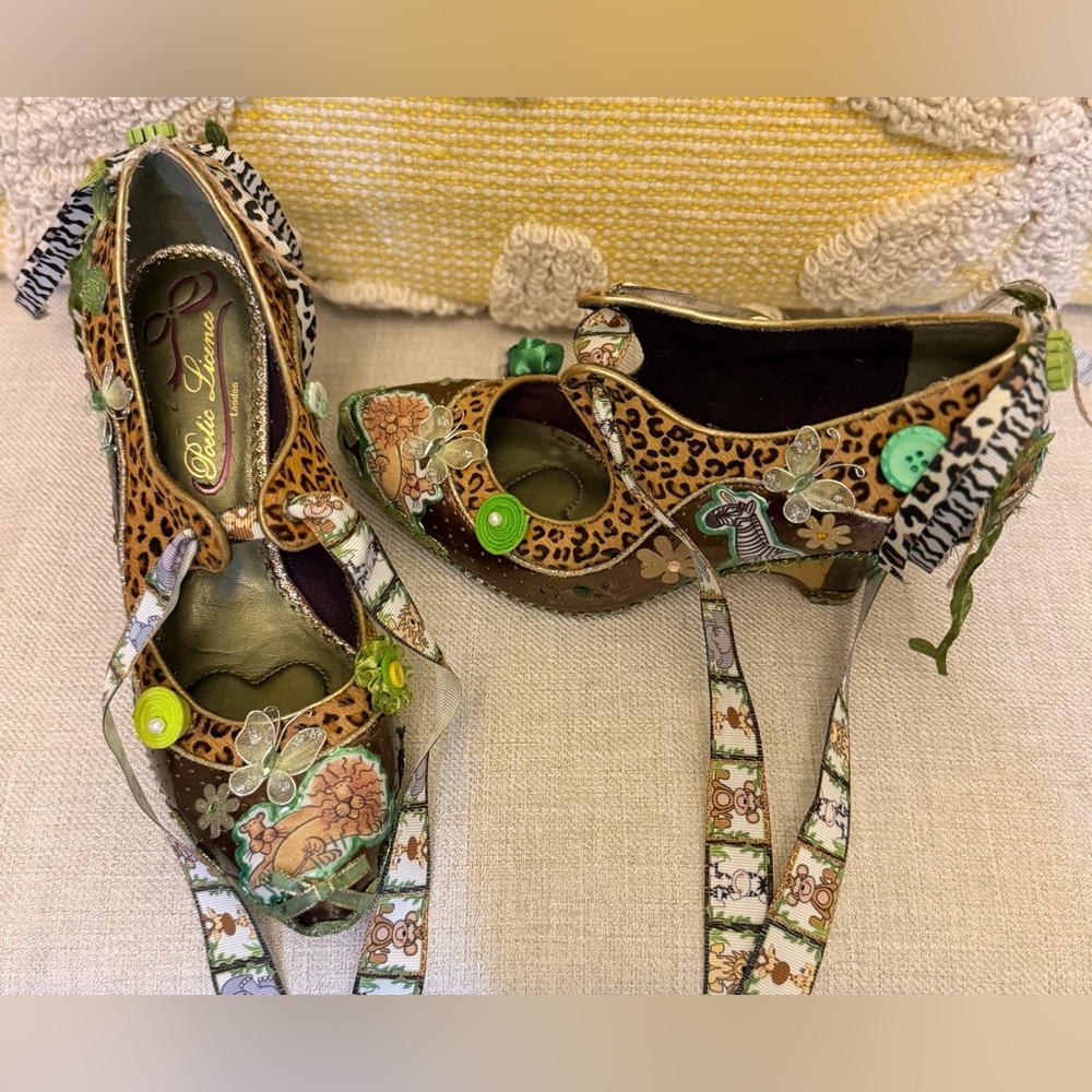 HandMade OOAK Mary Jane wedge statement heel in safari zoo jungle theme 8/39 - Picture 3 of 12